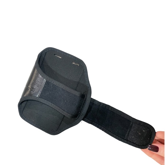 Running Armband Black for Workout - Picture 2 of 5